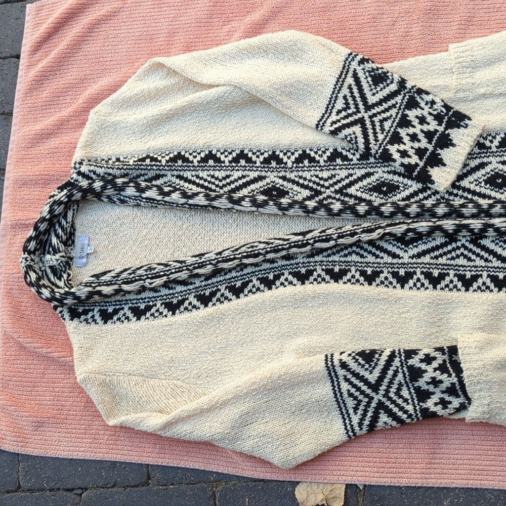 Aztec Pattern Knit Open-Front Fringe Cardigan, Size L - Picture 14 of 15